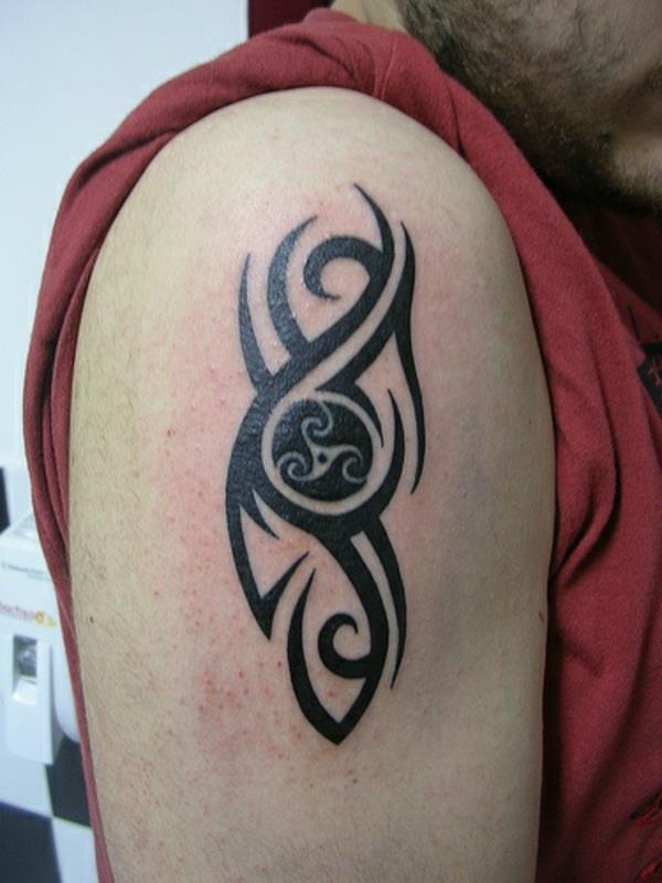tatuointikuvat olkavarren tatuointiideoita