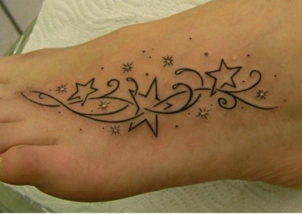 tatuoinnit ideoita jalka tatuointi tähteä