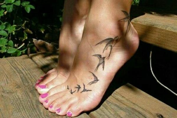 tatuointi ideoita tatuointi jalka linnut