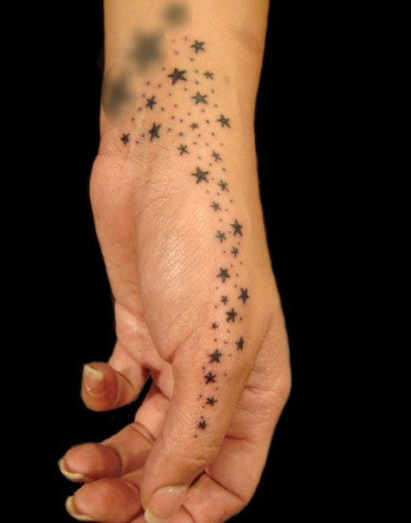 tatuoinnit ideoita tähti tatuointi tarkoittaa hellä käsi