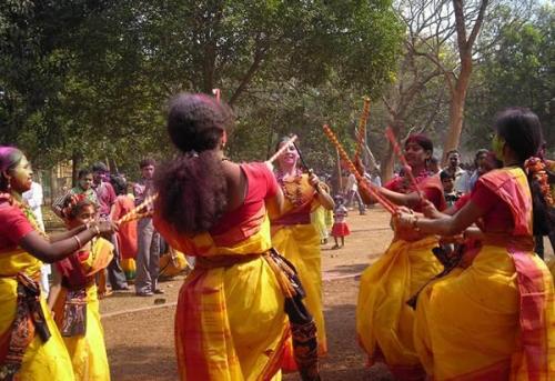 Holi og Noboborsho (overalt i Vestbengalen)
