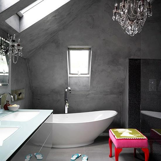 ullakko betoniseinä kattokruunu moderni kylpyhuone