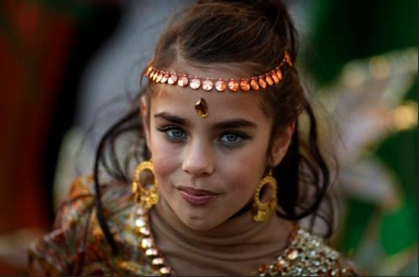 naisten asuja karnevaali intialainen puku