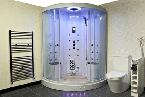 höyrysuihku kylpyhuoneen liinat wc -hyllyt