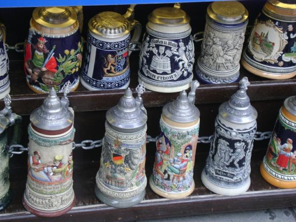 loistava oktoberfest suuri perinteinen olutmuki