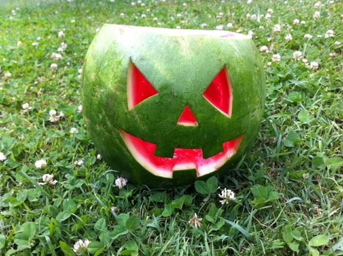 sisustus halloween vesimeloni hirviö käsityöideoita