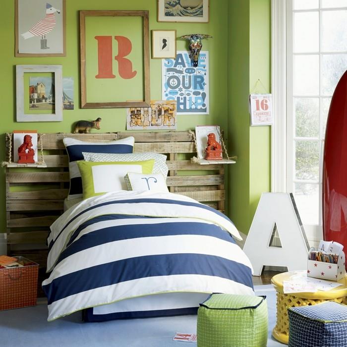 deco -ideoita lastentarhan vihreät seinät kuormalavat sängynpääty