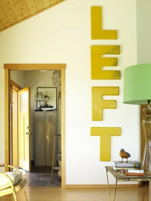 Koristele talo sanoilla garland left keltaiset kirjaimet