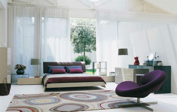 deco -ideoita makuuhuoneen vuodevaatteet violetti nojatuolin matto