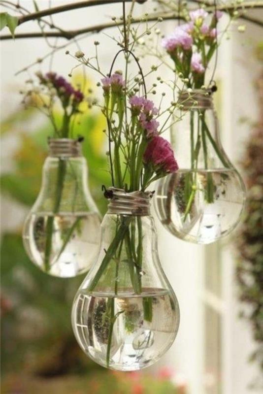 koriste kevät vanhat lamput kukat