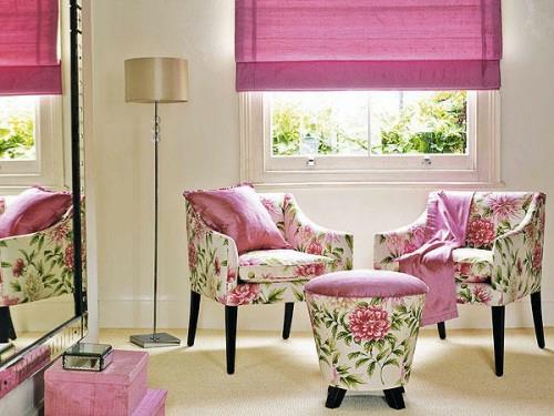 koristeelliset verhot vaaleanpunainen silkki ottomaanituoli nojatuoli kukkakoristeet