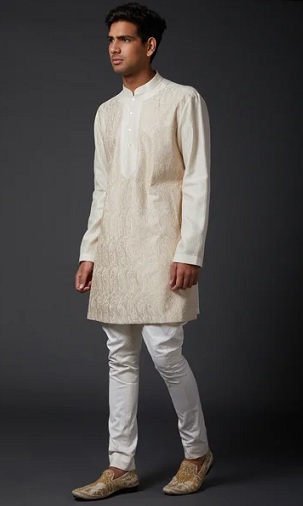 Kurta tervező a Rohit Bal