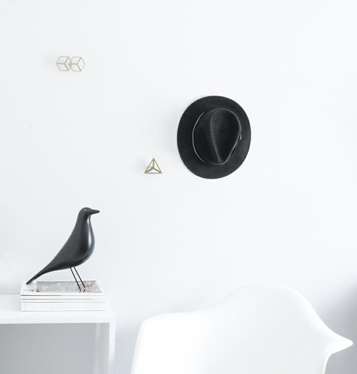suunnittelija octavio asensio takki koukut design hattu koukut