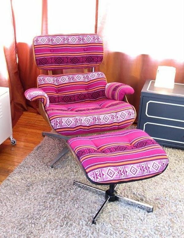 suunnittelija nojatuoli Eames Lounge Chair värillisellä kuviolla