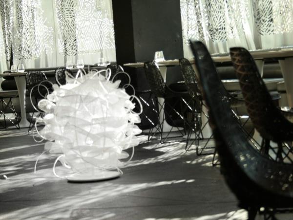 suunnittelija struk t valmistettu polyeteenistä idea alkuperäinen lattiavalaisin iso valkoinen