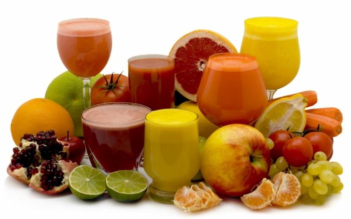 detox -hoito terveellinen laihtuminen tuoreet hedelmät sitrushedelmät hedelmämehut smoothiet