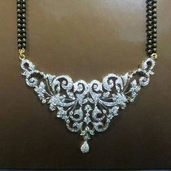 Henna designet Mangalsutra