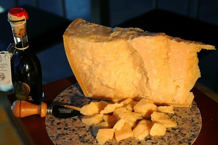 tosiasiat parmesankaese italialainen parmigiano