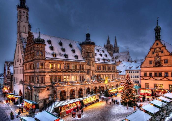kauneimmat joulumarkkinat kaupungintalon lumi