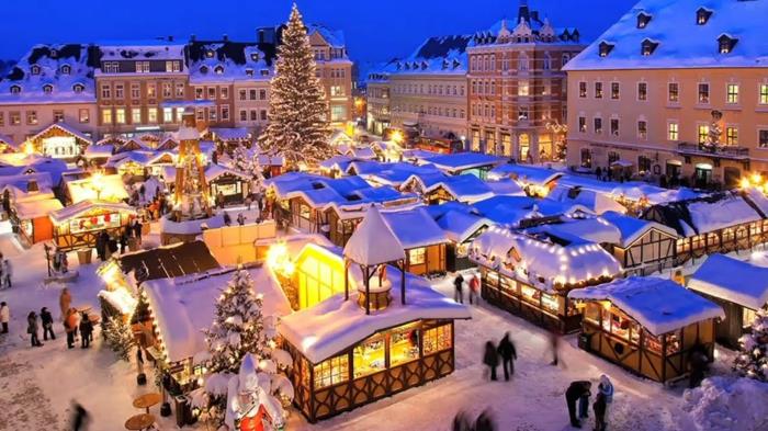 kauneimmat joulumarkkinat joulukoristeet strassbourg ranska 440 vuotta vanha