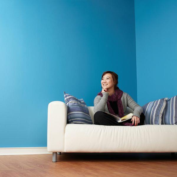 maalata seinät kotona sininen idea olohuone