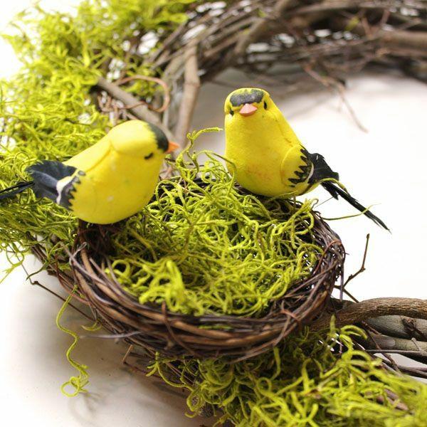 koristeet kevätkoristeet näpertelevät lasten langan oksia lintuja