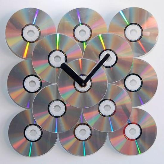 DIY -ideat vanhojen cd -seinäkellojen kanssa tekevät vanhasta uutta
