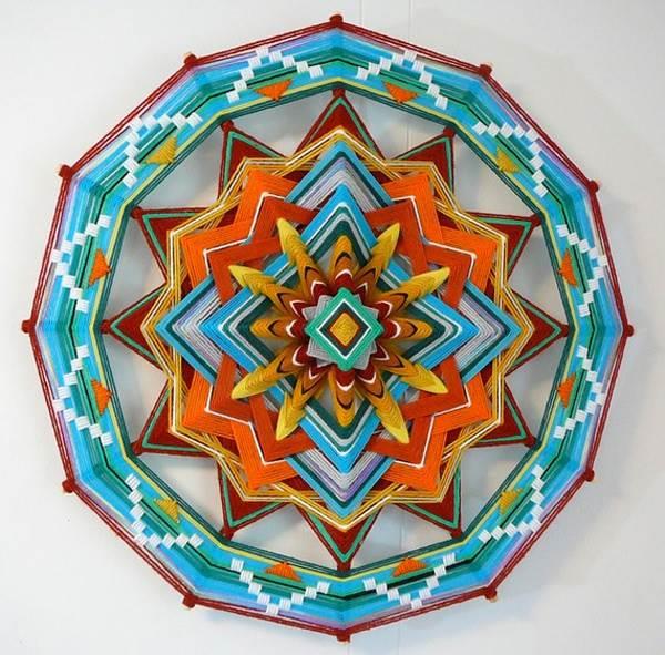 DIY taiteellisia ideoita langasta kaunis värikäs mandala