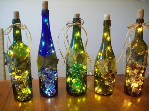 DIY -lamppu värikkäitä viinipulloja