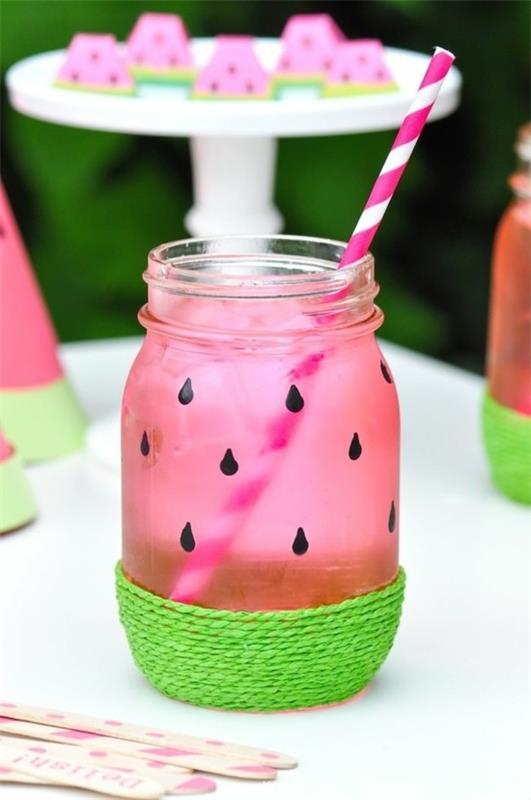diy kesäpöydän koristelu vesimelonijuhlat