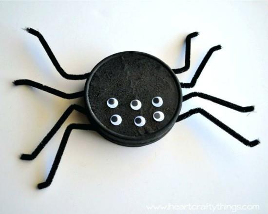 DIY hämähäkki tinker halloween sisustusideoita