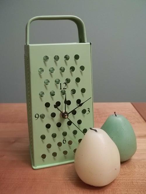 DIY -kellot, jotka on valmistettu metallista