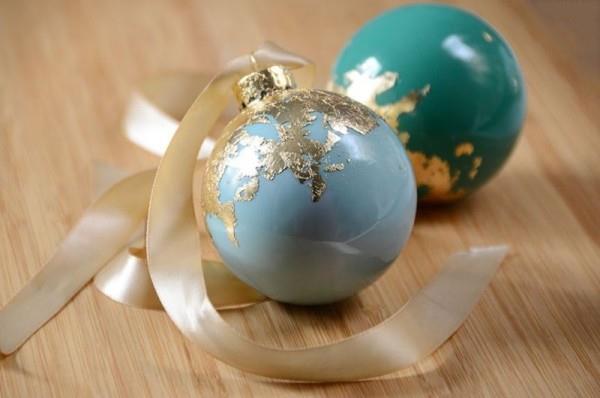 DIY joulukoristeiden ideat koristavat joulukuusi palloja