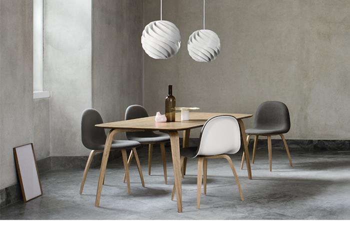 tanskalainen design skandinaavinen sisustus ruokasali riippuvalaisimet tuolit ruokapöytä gubi