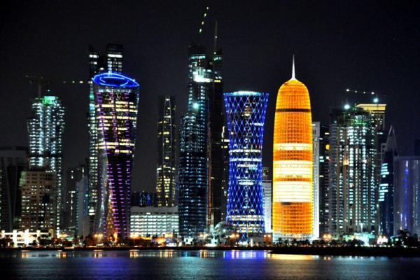 dohan qatarin pilvenpiirtäjän valot
