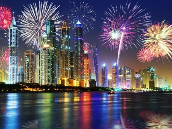 Dubain joulumatkan ilotulitus