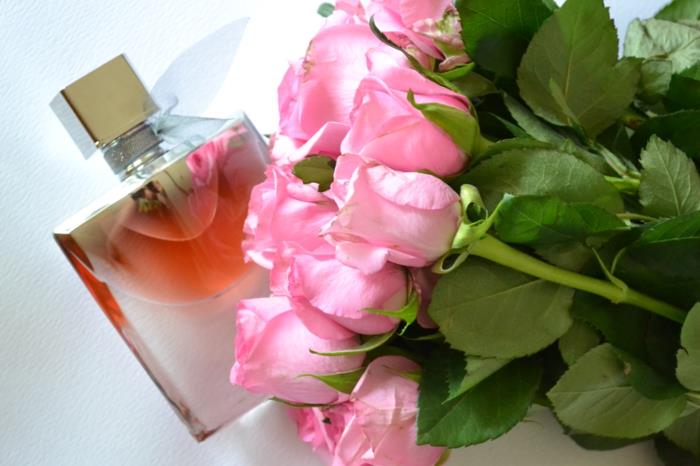 tuoksu-ja-kauneus-ruusu-hajuvesi