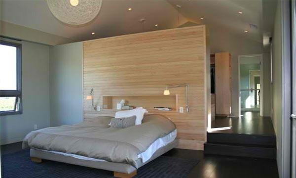 tumma puulattia makaa moderni makuuhuone kontrastit vaalea tumma