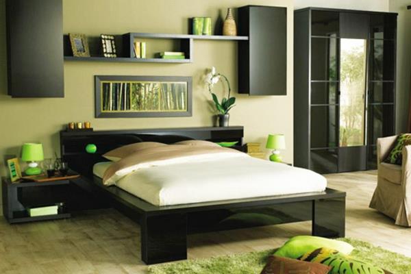 makuuhuoneen vihreät seinähyllyt koristavat tehokkaasti