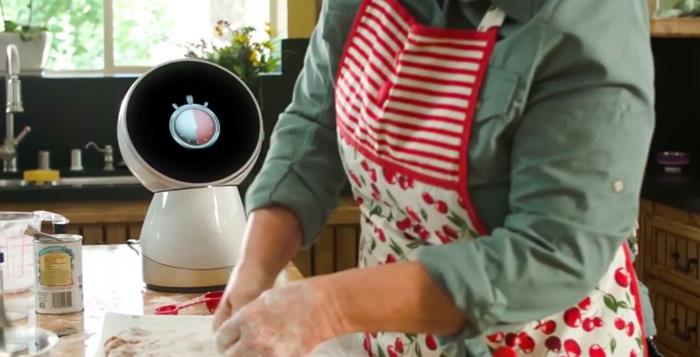 pieni-kotitalous-jibo-perhe-robotti-älykäs ruoanlaitto