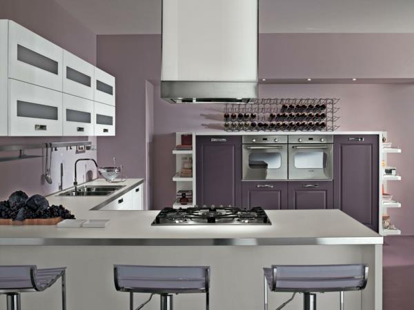 keittiön viiniteline violetit seinät