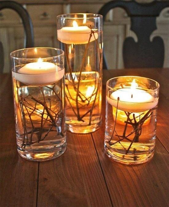 tehdä yksinkertaisia ​​lyhtyjä puiden oksilla kelluvilla kynttilöillä