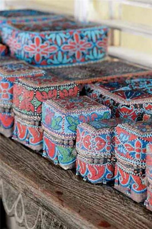 sisustusesimerkkejä sisustussuunnittelu elävä tunnelma aasia huoneisto sisustus elävät ideat aasialainen indonesia tyynyt