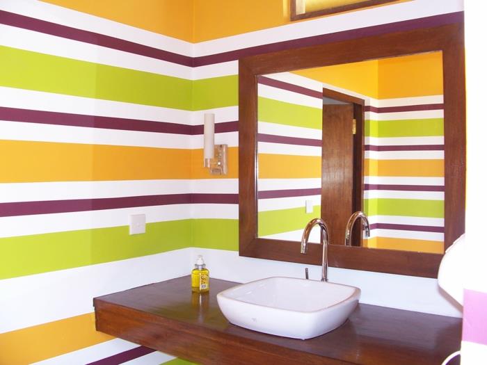 sisustusideoita kylpyhuoneen seinän suunnittelu värilliset raidat