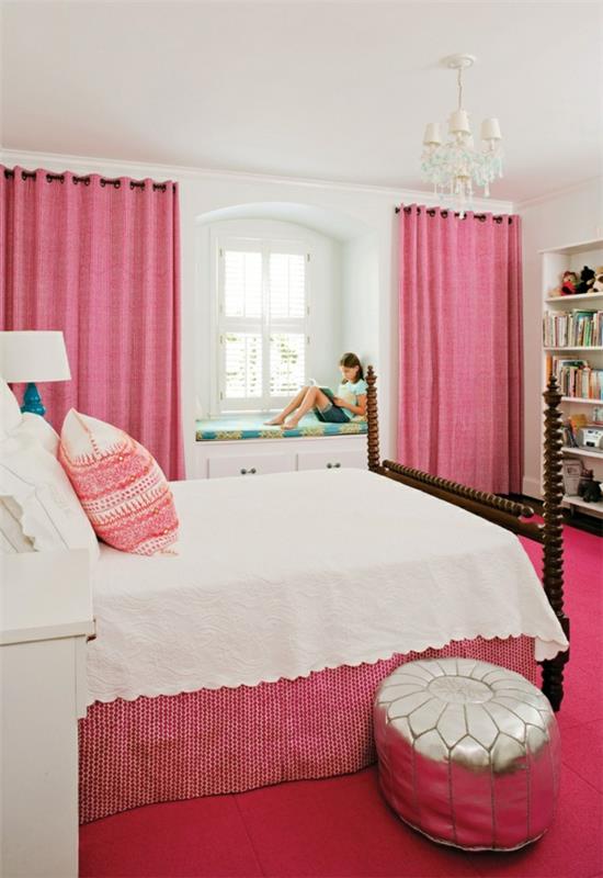 sisustusideoita makuuhuoneen verhoideoita väriideoita vaaleanpunaisia ​​hopeisia istuintyynyjä