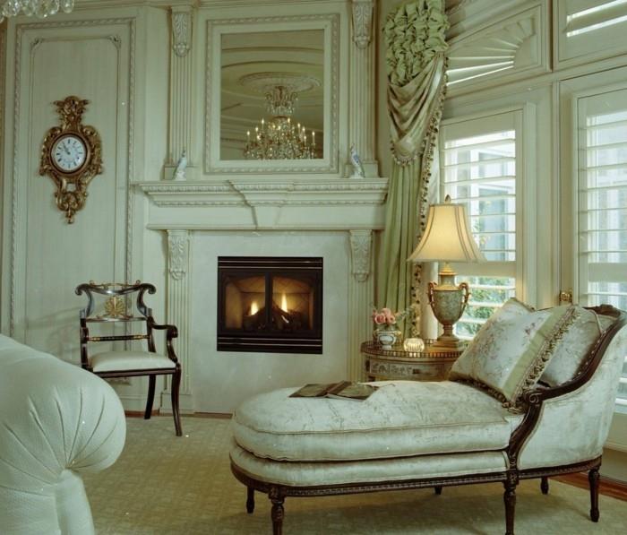 sisustusideoita olohuone vintage -tyylinen seinäkello hienot huonekalut