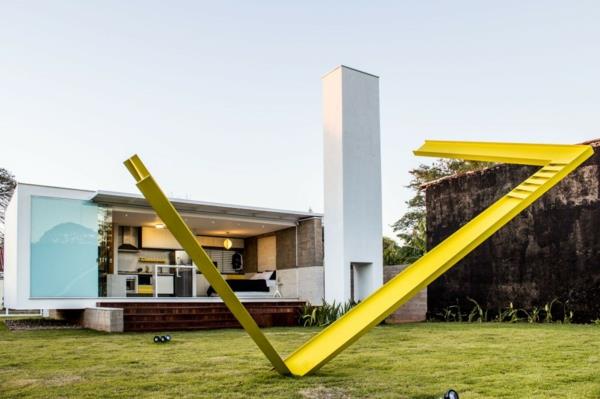 ainutlaatuinen arkkitehtitalo Brasiliassa 12 20 talo alex nogueira takapiha