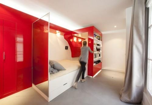 yhden huoneen huoneisto pystytti punaiset seinät