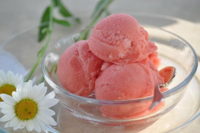 jäätelöideoita jäätelön makuja sorbettikesän resepti vesimeloni