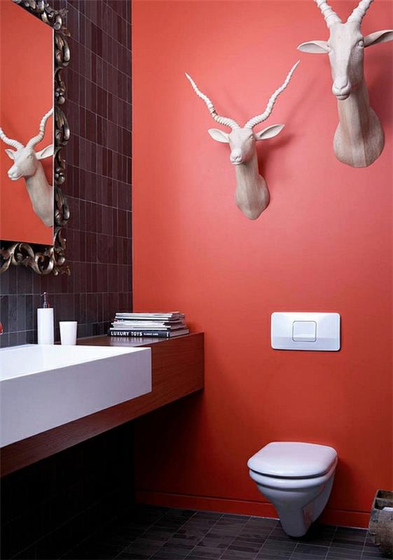 eklektinen kylpyhuoneen sisustusideoita punaisen seinän suunnittelu